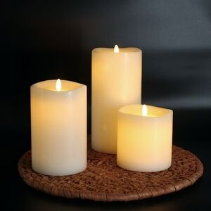 Member’s Mark 3-piece moving flame LED wax candles - natural